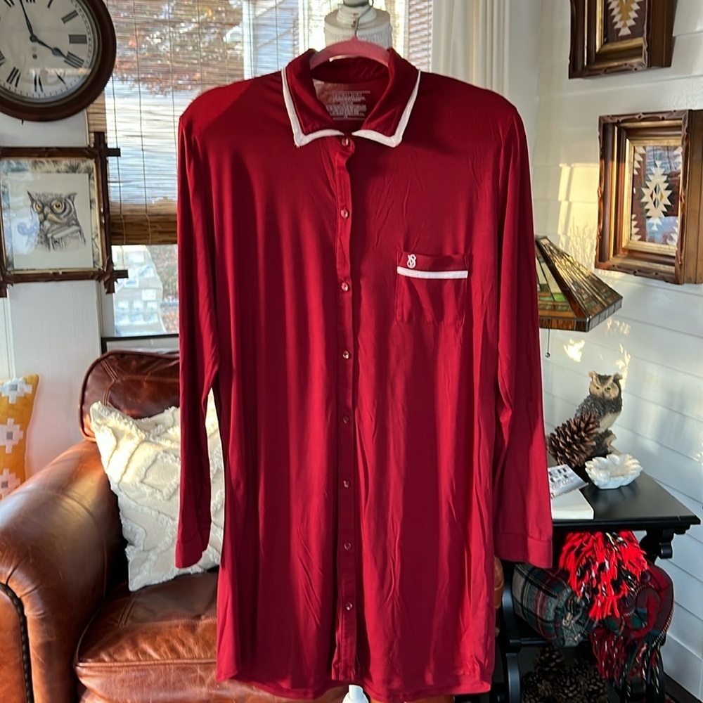 VICTORIAS SECRET night shirt